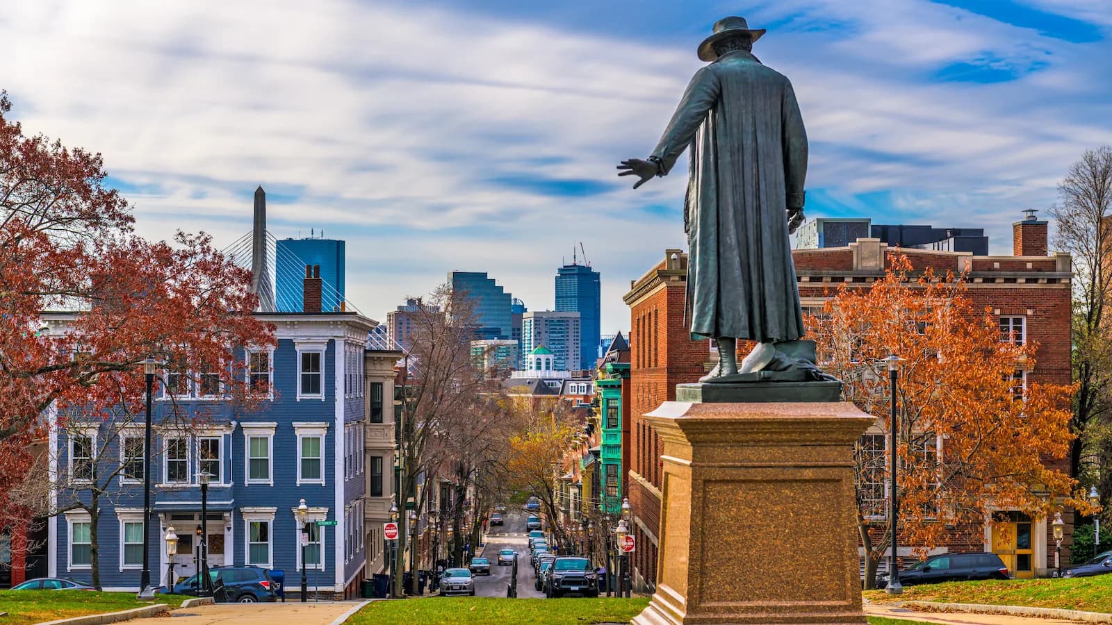 Statue of Colonel William Prescott overlooking the Bunker Hill battlefield in Charlestown, Boston. A powerful symbol of American resolve during the Revolutionary War and a key site visited on our Crucible of Freedom: The American Revolution in the North at 250 expedition.