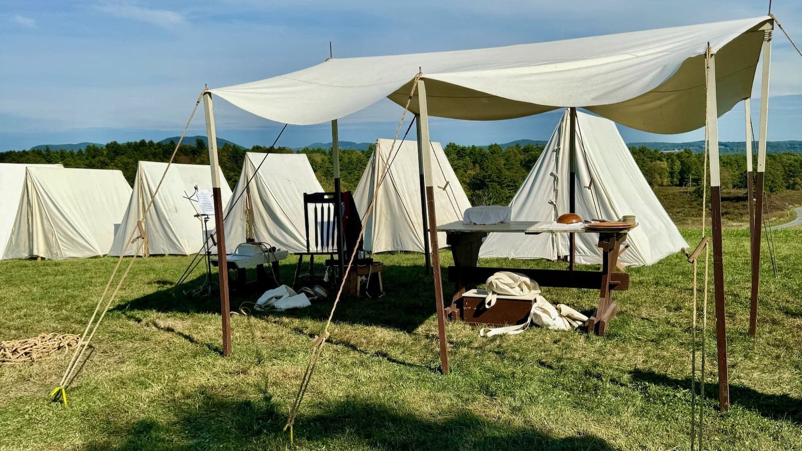 Army camp display at the Saratoga Battlefield National Historical Park commemorating the 1777 campaign. This critical victory marked a major shift in momentum during the American Revolution.